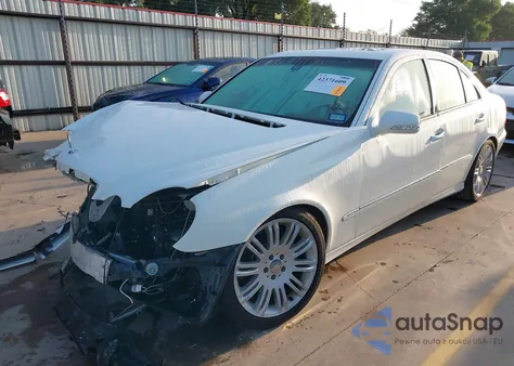 2007 Mercedes-Benz E 550 z USA, uszkodzony, nr VIN WDBUF72X67B029955